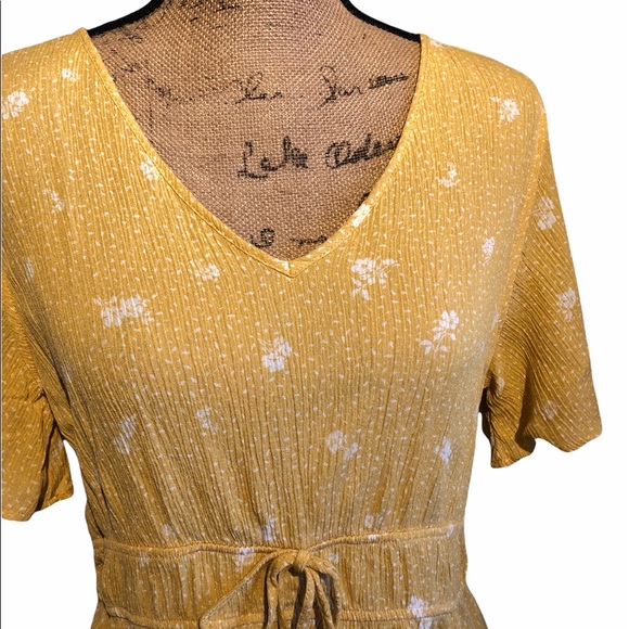 SO Boho Yellow & White Floral Blouse Size L Juniors - Picture 9 of 16